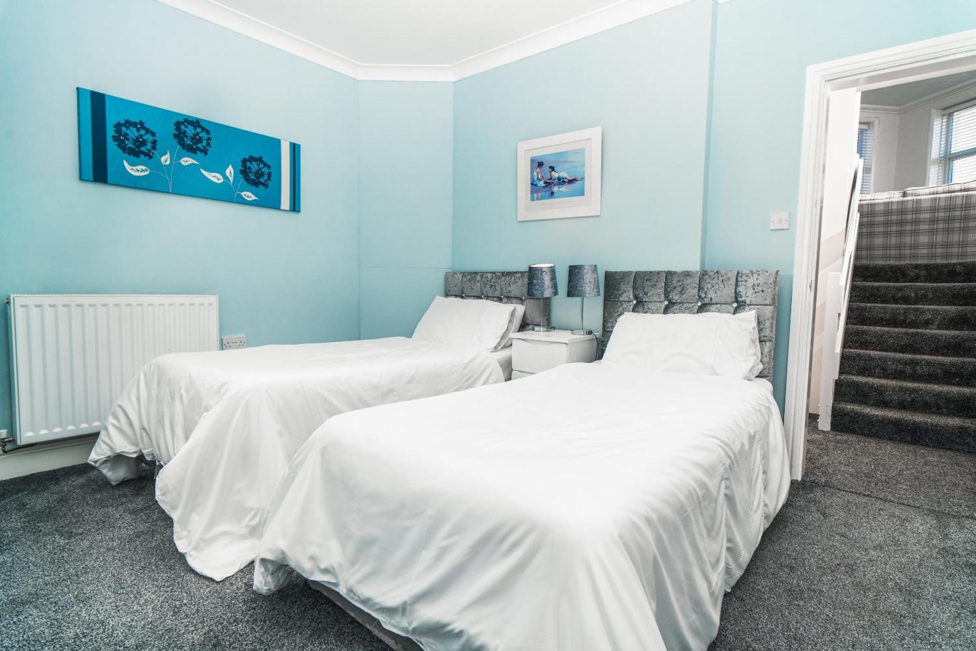 Beachmount Holiday Apartments Colwyn Bay Bagian luar foto