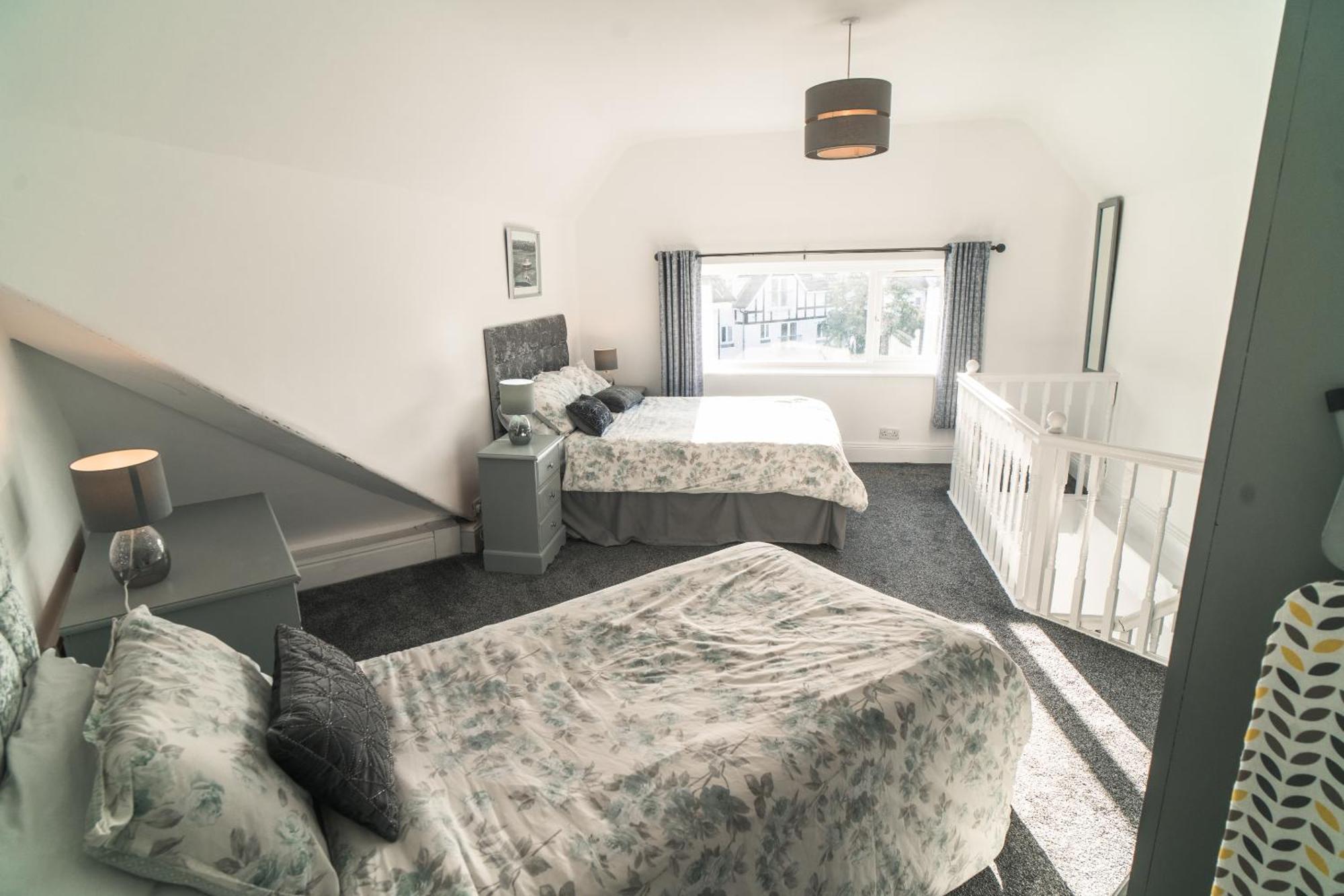 Beachmount Holiday Apartments Colwyn Bay Bagian luar foto