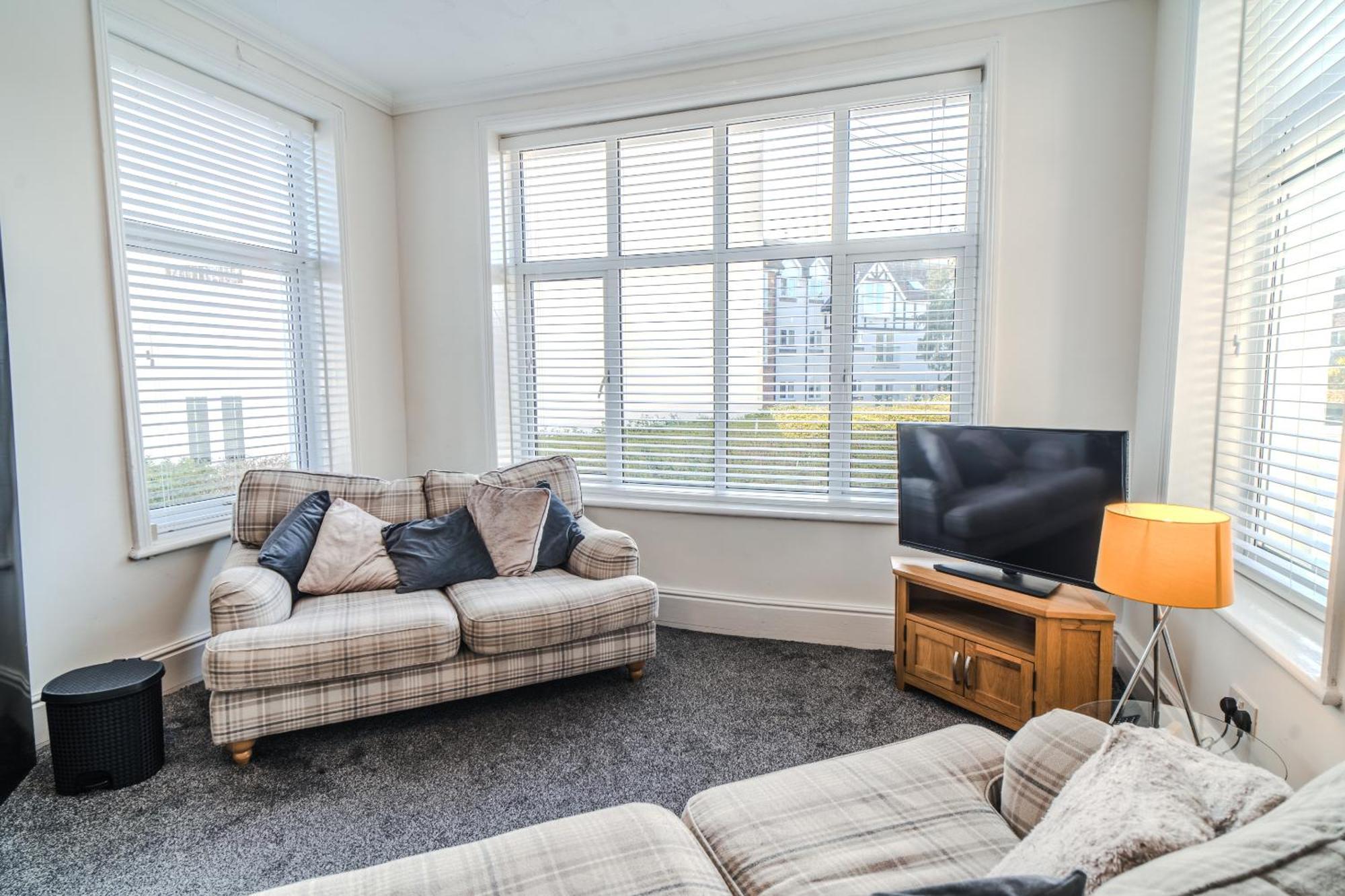 Beachmount Holiday Apartments Colwyn Bay Bagian luar foto