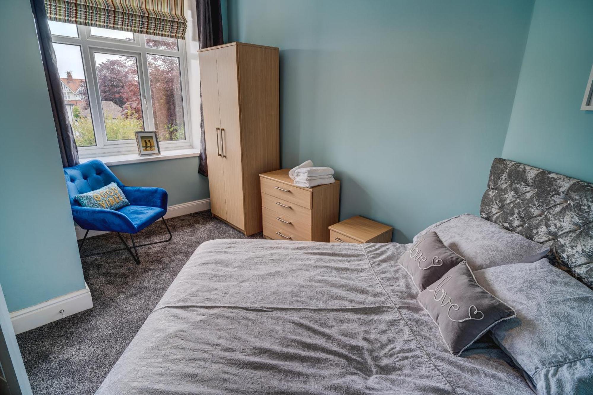 Beachmount Holiday Apartments Colwyn Bay Bagian luar foto