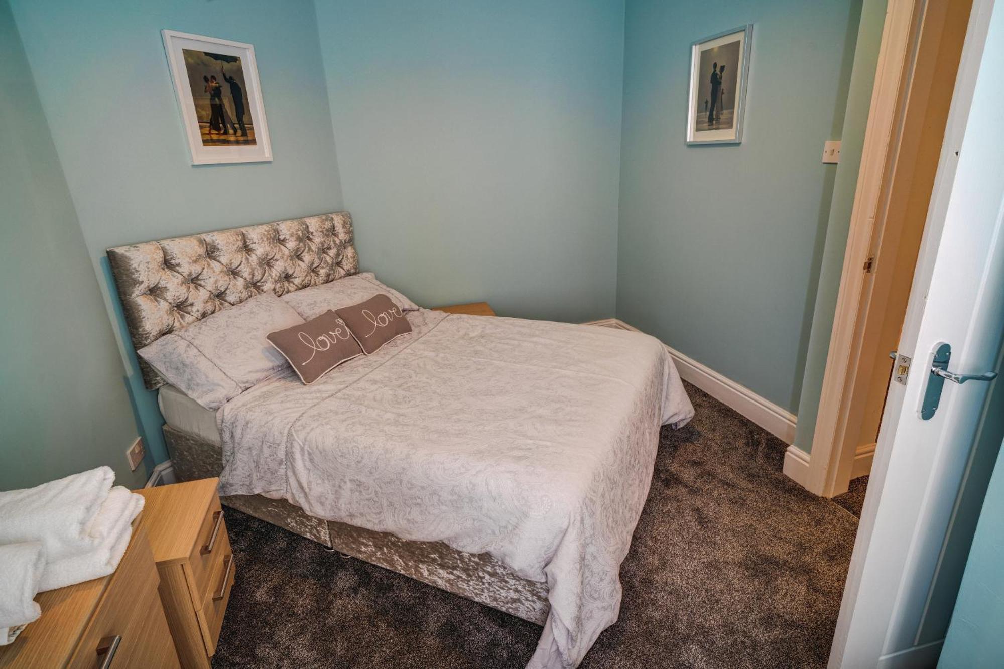 Beachmount Holiday Apartments Colwyn Bay Ruang foto